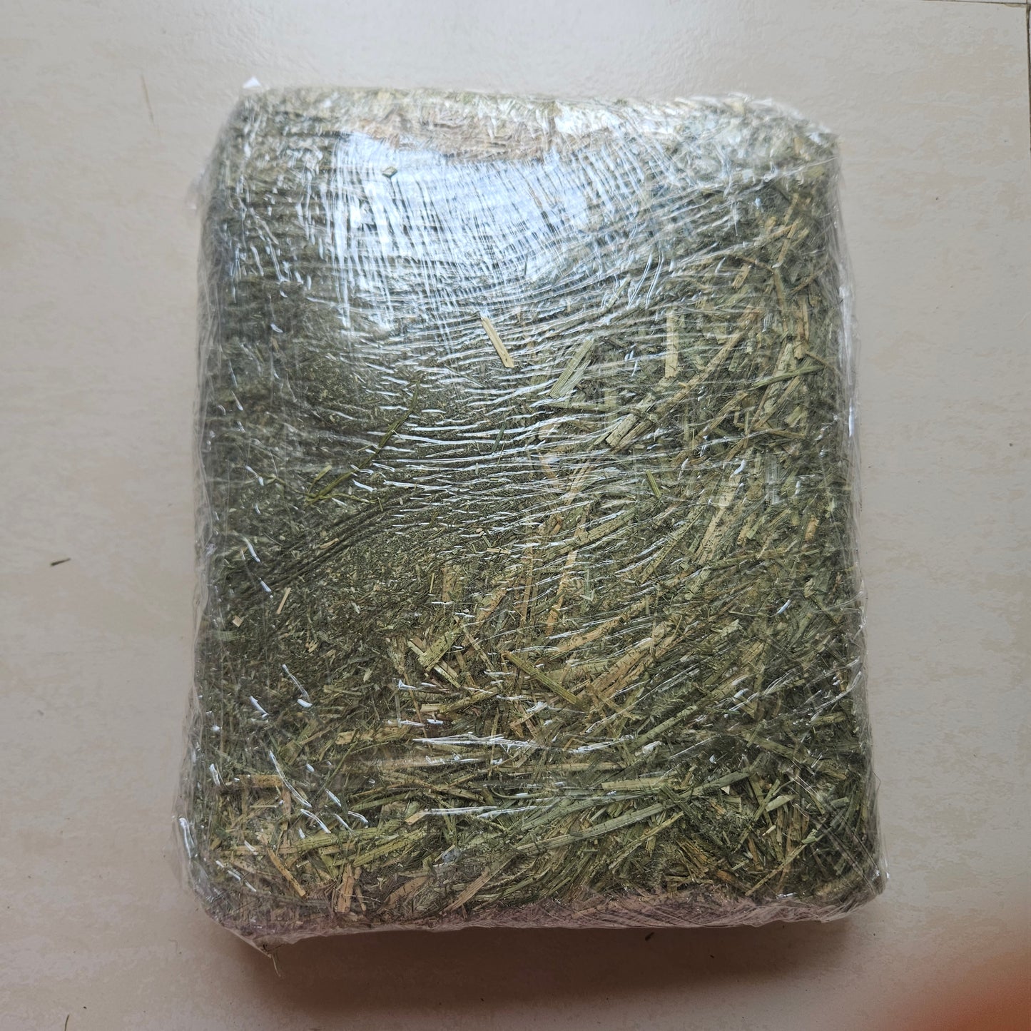High Fibre Timothy Hay for Rabbits & Guinea Pigs-All age Groups